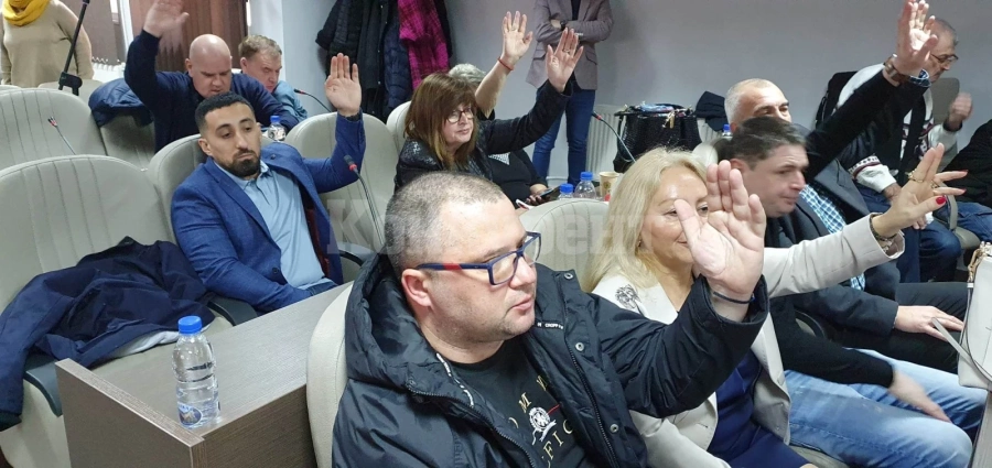 Иво Николов остава начело на кожния център във Враца