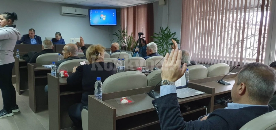 Промяна на собствеността на част от имот в с. Чирен предизвика бурни дебати