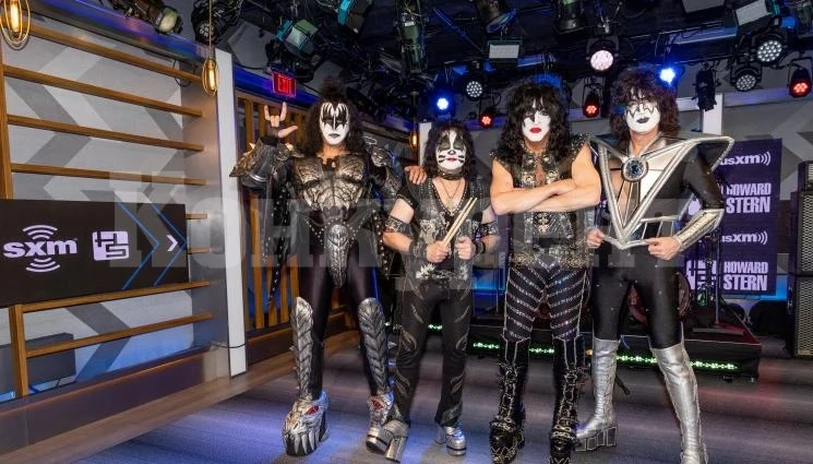 Прощалното турне на Kiss ще завърши в Ню Йорк