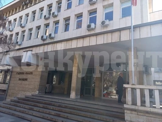 Таксиджия осъди прокуратурата за 3000 лв., набедили го за каналджия