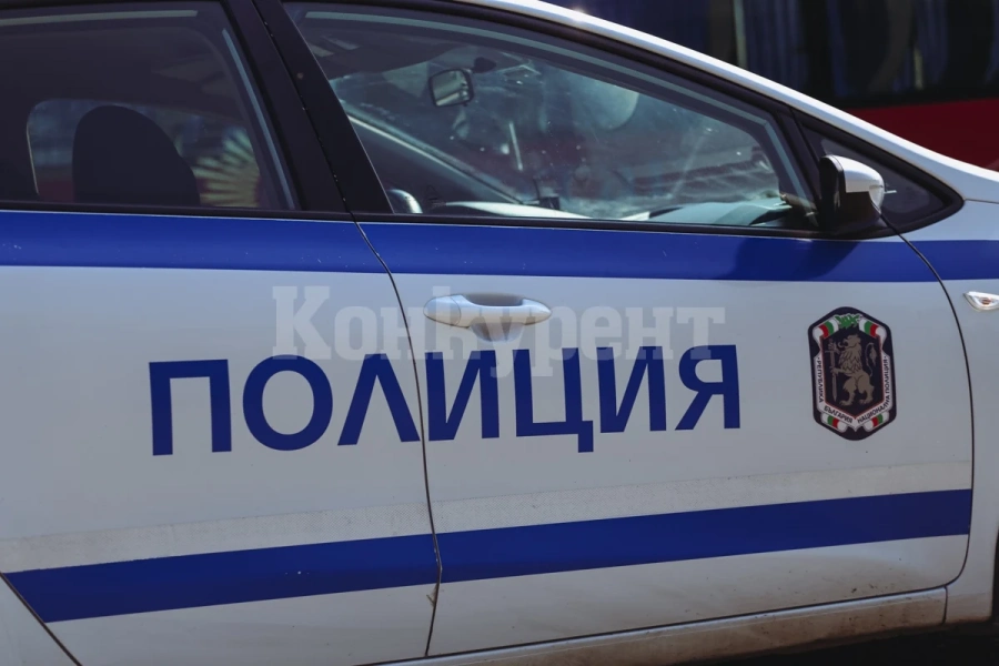 Пътна полиция проверява за колани на шофьори и пътници