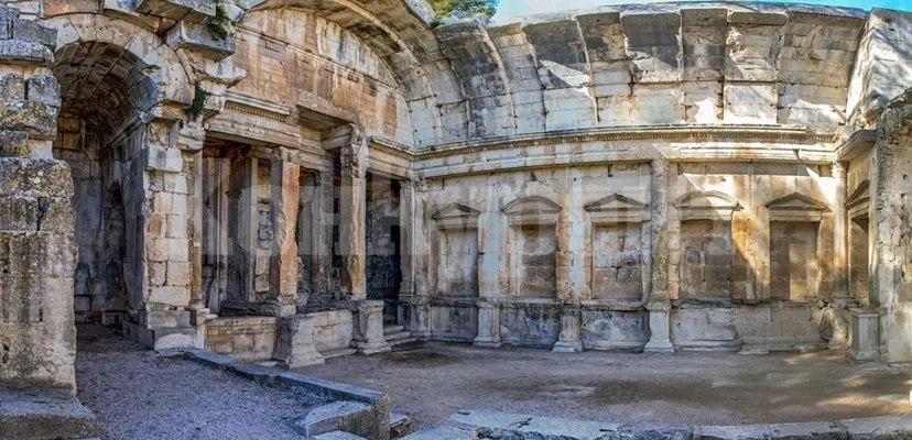 Археолози откриха римски храм под гробище в Централна Англия