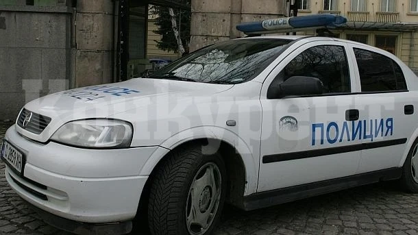 Разбиха и обраха магазин във Видинско