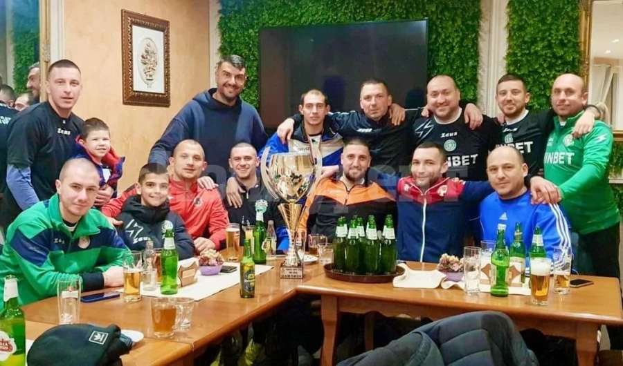 ФК Пиринско спечели първи трофей за сезона, вторият е капариран за утре СНИМКИ