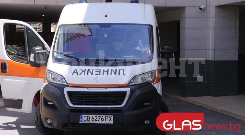 Мъж преби съпругата си, приеха я в болница