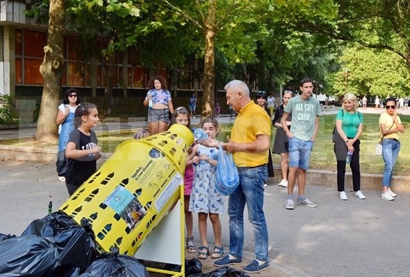 В Монтана се провежда акция за събиране на пластмасови бутилки