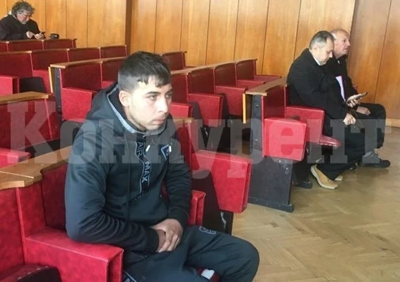 Съкратено съдебно следствие поиска 15-годишен, причинил смъртта на старица