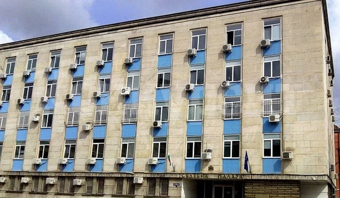 Условни присъди за трио дедесари от Габрово, ощетили хазната с 240 000 лв.