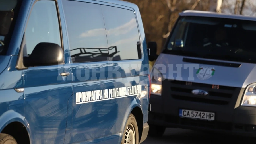 Полицаите откриха 14 мигранти край Нова Загора