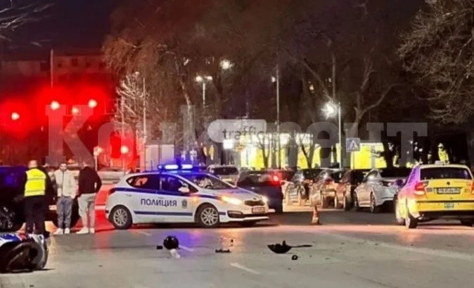 Среднощно меле с такси и моторист в Пловдив