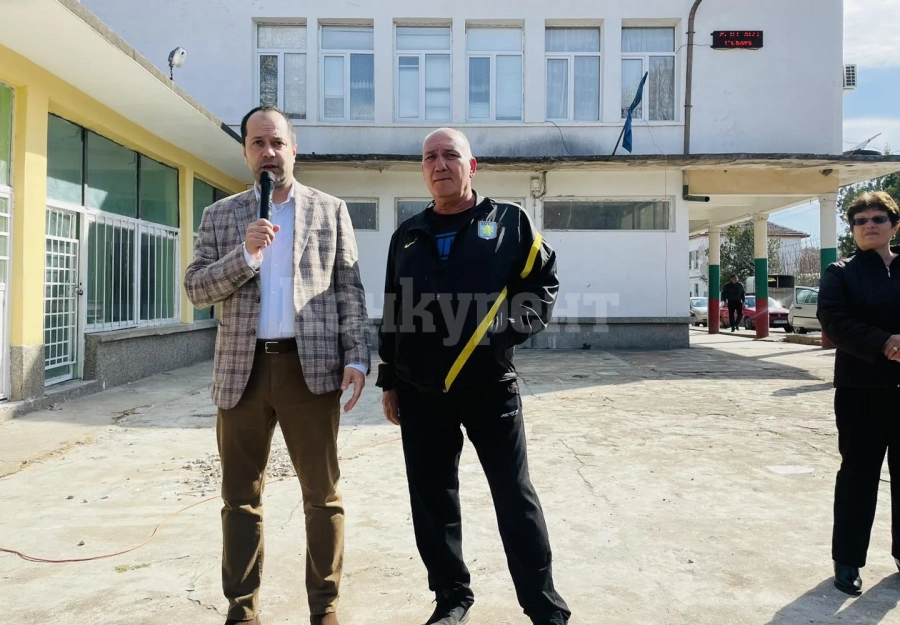 В село Три кладенци организираха конни надбягвания