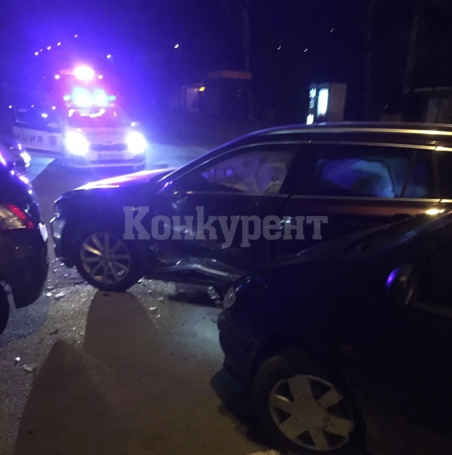 Четирима пострадаха при катастрофа край Чайка, едната кола управлявана от хлапак без книжка