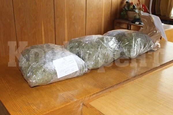 Полицай от София арестуван с 1,5 кг марихуана