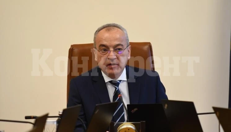 Гълъб Донев изпраща външния министър посланик в НАТО