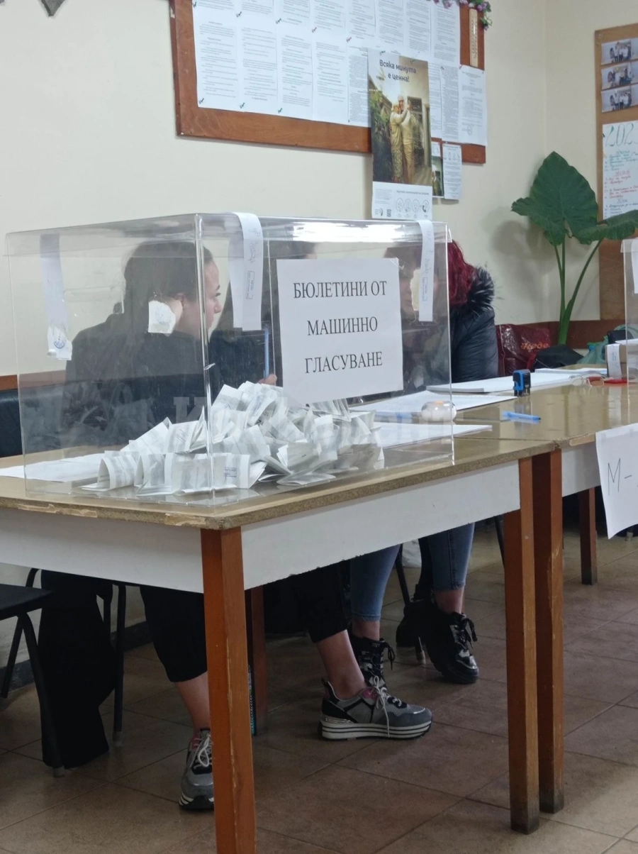 В Брусарци, Георги Дамяново и Чипровци гласуват ударно