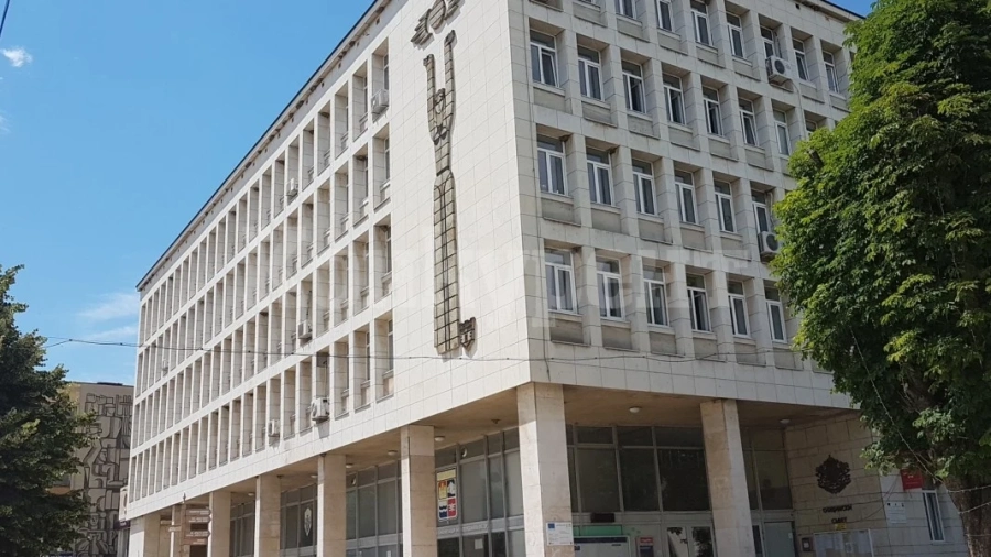 В Мездра приключиха с гласуването 