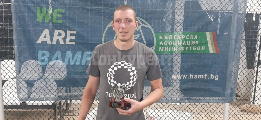 На По Бира бие по списък, парад на Нитоловски - 6 асистенции и головата машина В. Христов