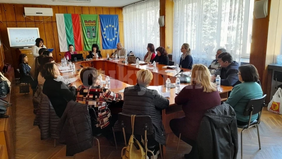 Проведоха кръгла маса за приобщаващата среда на децата със СОП в Берковица
