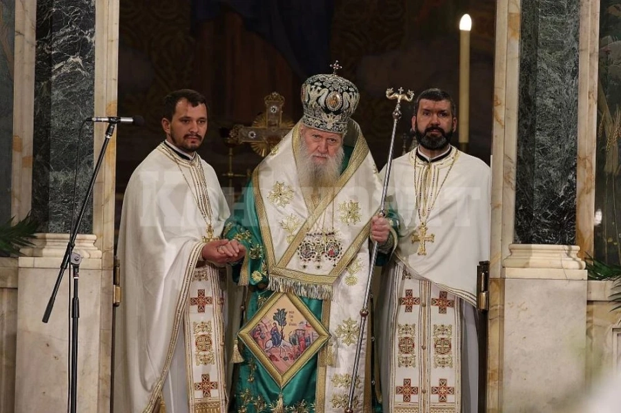 Патриарх Неофит с послание за Цветница