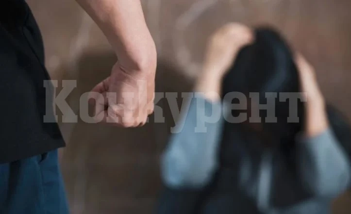 30-годишен преби майка си до Часовниковата кула в Разград