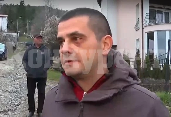 Мъж би съсед и бременната му приятелка заради лай на кучето им