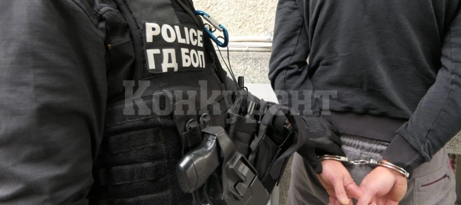 Разкриха кокошкар, тарашил дома на самотен и психично болен човек