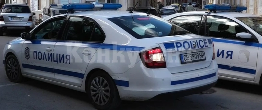 Ченгетата спряха кола с четирима, а вътре откриха…