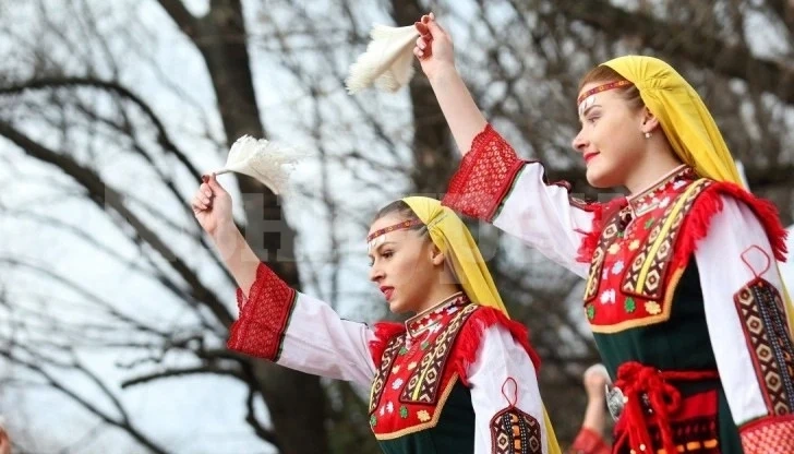 На Светла сряда се изпълняват обичаи за плодородие и дъжд