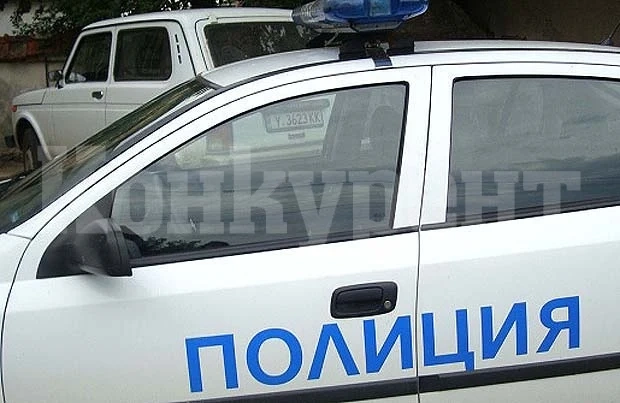 Двама бандити разбиха къща и отмъкнаха дограма, инструменти и...