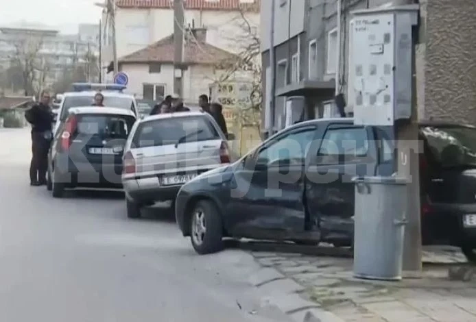 21-годишен шофьор помете 4 коли в Благоевград