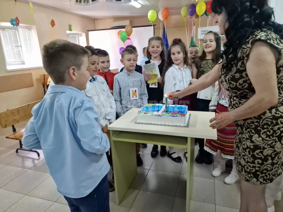 Празник на буквите зарадва ученици