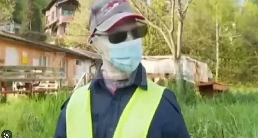 Срещу високата скорост - облякоха манекен като полицай с радар в родопско село