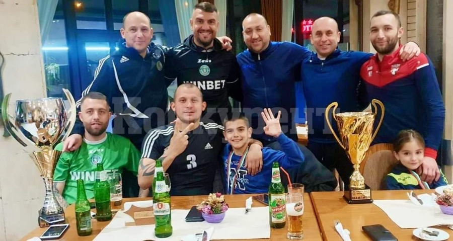 ФК Пиринско анализира около масата победата срещу Криста Лом