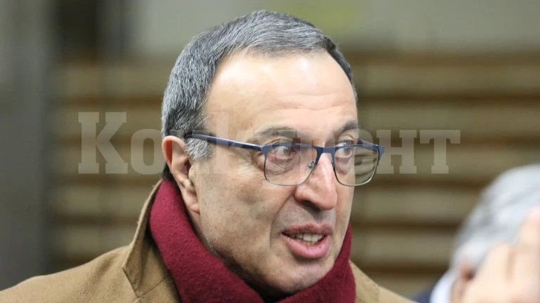 Петър Стоянов разкри пикантни подробности за визитата на Чарлз в България