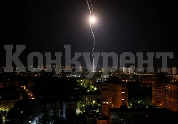 Въздушна тревога в цяла Украйна след поредица от атаки, Киев съобщи за ранени