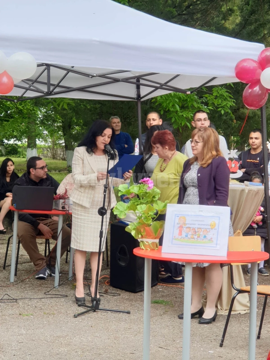 Кметът на Борован поздрави абитуриентите от ПГТ „Коста Петров“ СНИМКИ