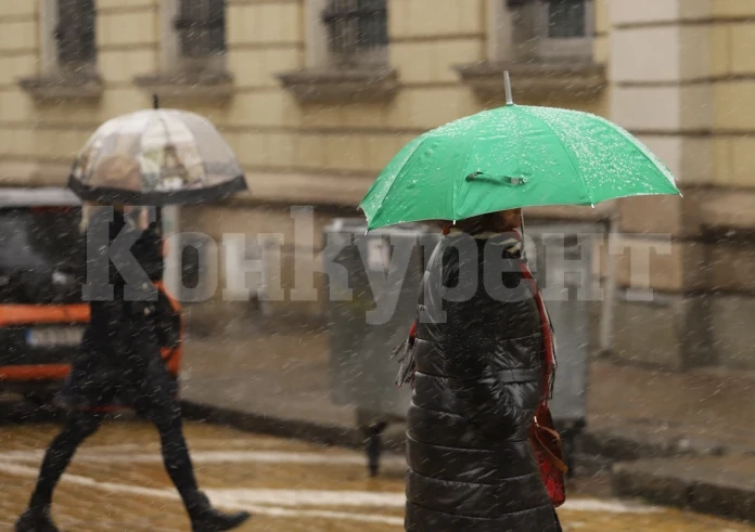И днес облачно, на много места дъжд с гръмотевици