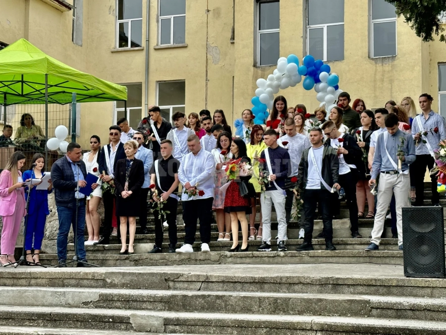 Изпратиха абитуриентите от випуск 2023 в Оряхово