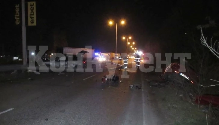 Близки на деца, загинали при катастрофи излизат на протести в 10 града