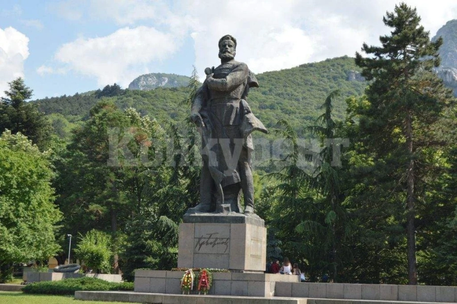 Събираме пари за паметника на Христо Ботев