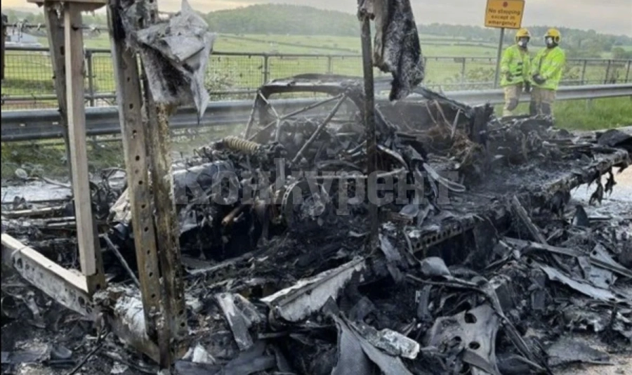 Рядък Mercedes за 2 млн. евро изгоря до неузнаваемост