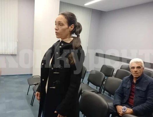 Майката на детето Буда го държала в изолация, барикадирала дома си с варели