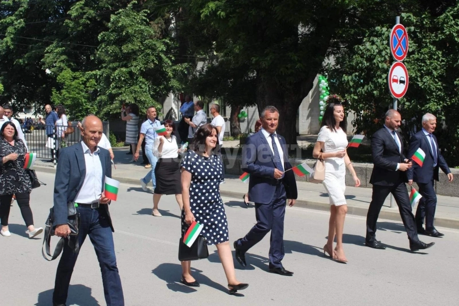 Депутатите на ГЕРБ-СДС Красен Кръстев и Мартин Харизанов присъстваха на тържествата, посветени на 24 май