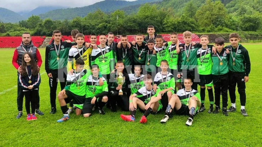 U15  на Ботев триумфира като шампион в зоната