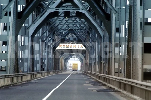 Автобус блъсна грък на ГКПП Дунав мост, той е с опасност за живота