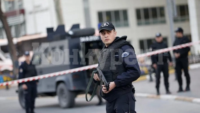 7 задържани при операция срещу \