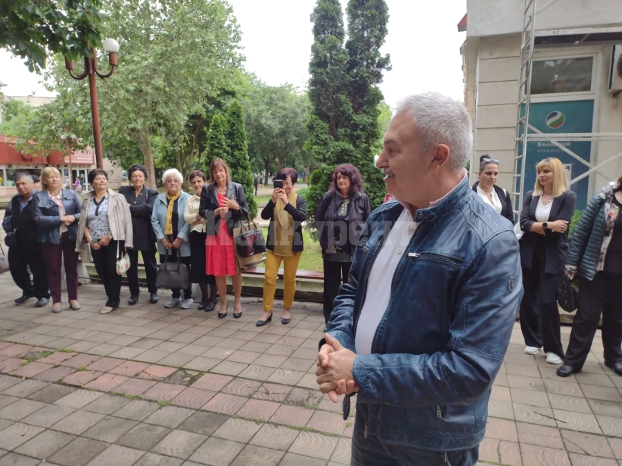 Пенсионерите в Монтана посрещат празника на града в обновен клуб