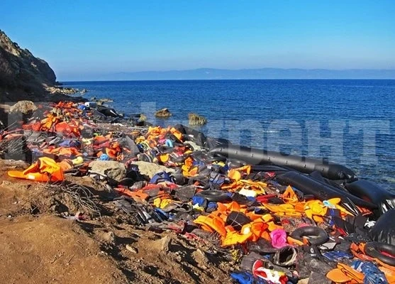 Италия спаси над 1400 мигранти в 4 операции в Средиземно море