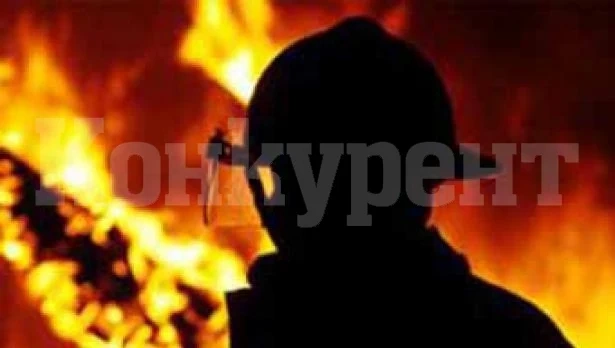 Горя къща във Видин, огънят тръгнал от кухнята