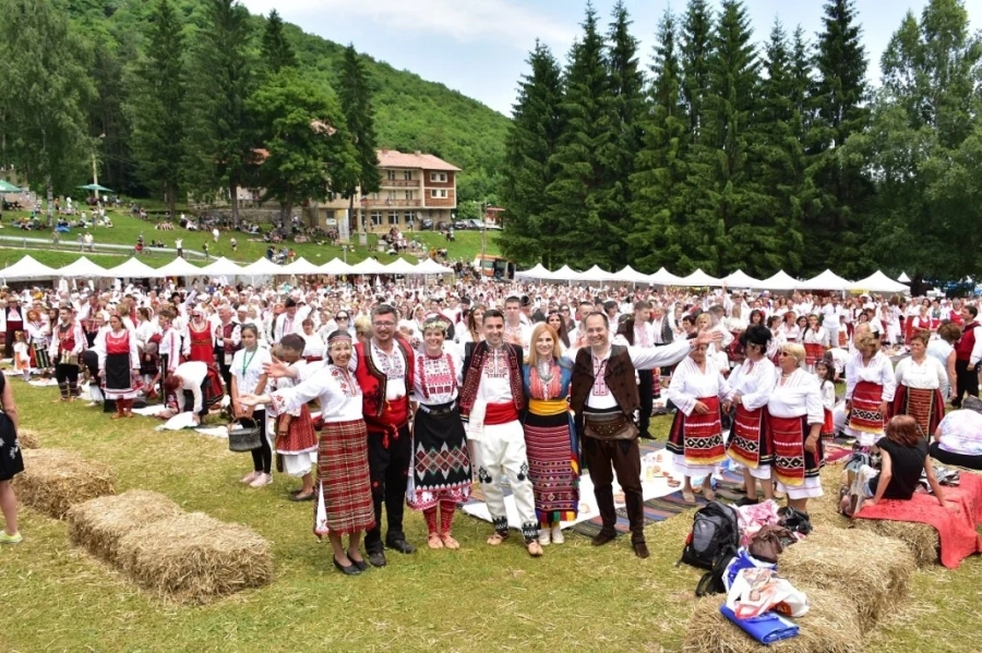 Продължава записването на гости за Северняшката сватба